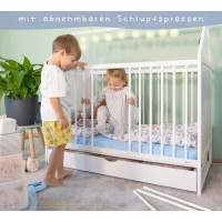 Babybett CHARLIE 70x140 cm aus Kiefernholz, mit Schlupfsprossen