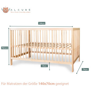Babybett TONI 70x140 cm aus Buchenholz, mit Schlupfsprossen und Matratze, in natur und umbaubar